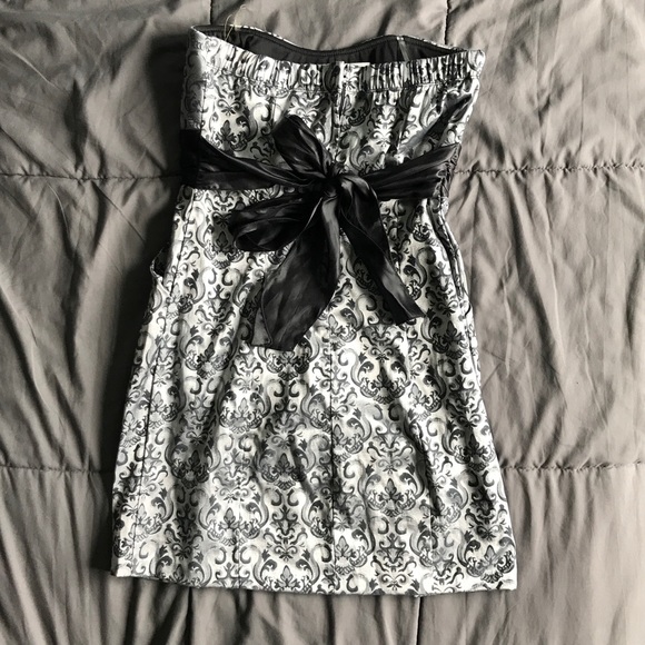 Speechless strapless silver mini dress size 13 - Picture 2 of 8